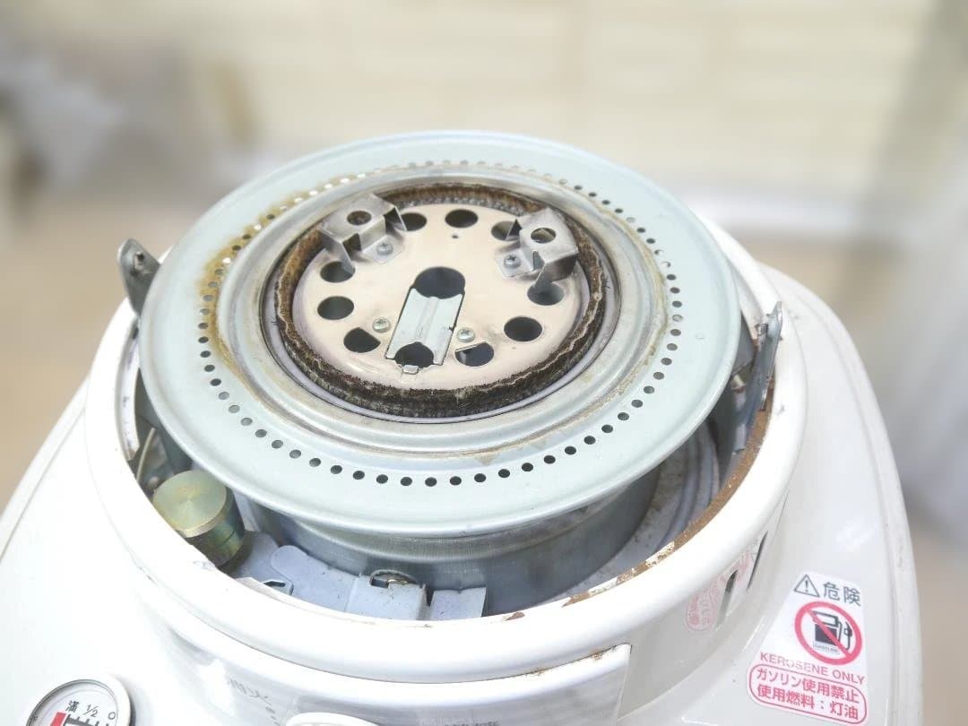 送料無料。２０１３年◆コロナ　石油ストーブ　 ホワイト　円筒　66