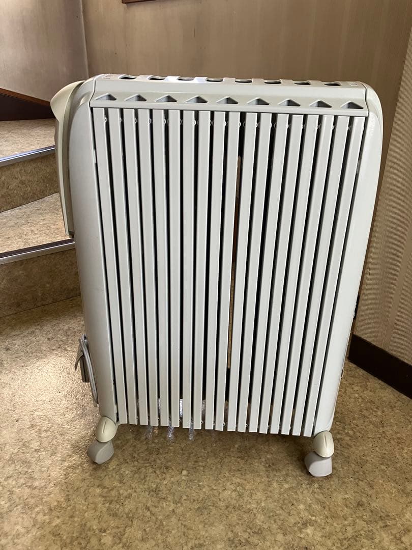 デロンギ ドラゴン3 オイルヒーター D091549EFS