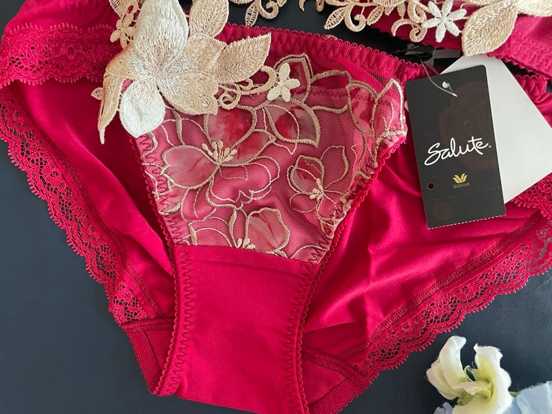 サルート D75/M 36G RP ヴィーナス