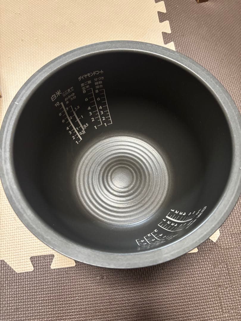 TOSHIBA 炊飯器　炎匠炊き RC-18VXT （W）2023年製