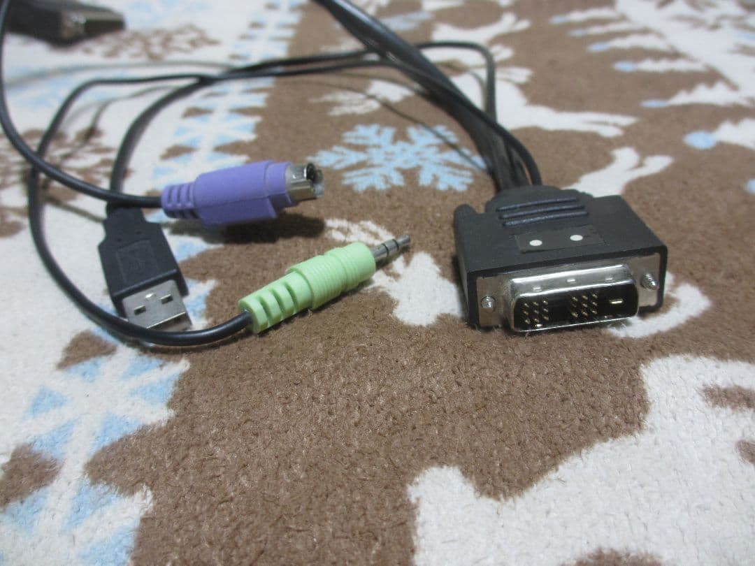 REX-430XDA KVM スイッチ CPU 切り替 4台用 DVI