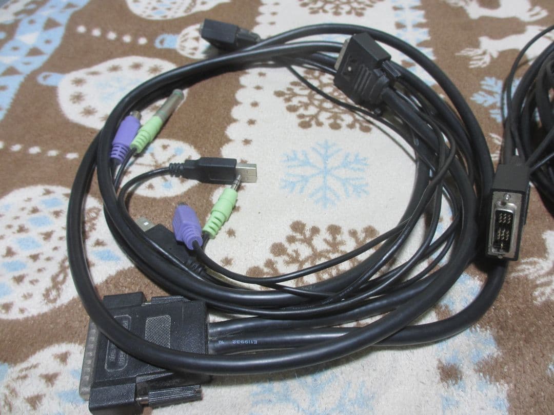 REX-430XDA KVM スイッチ CPU 切り替 4台用 DVI