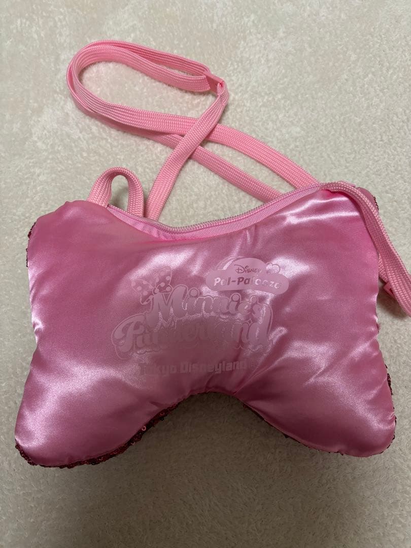 ディズニー　ミニーのファンダーランド　ショルダーバッグ