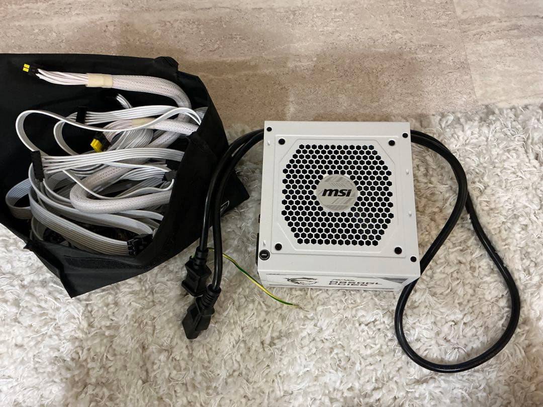 MSI MAG A850GL PCIE5 電源 White