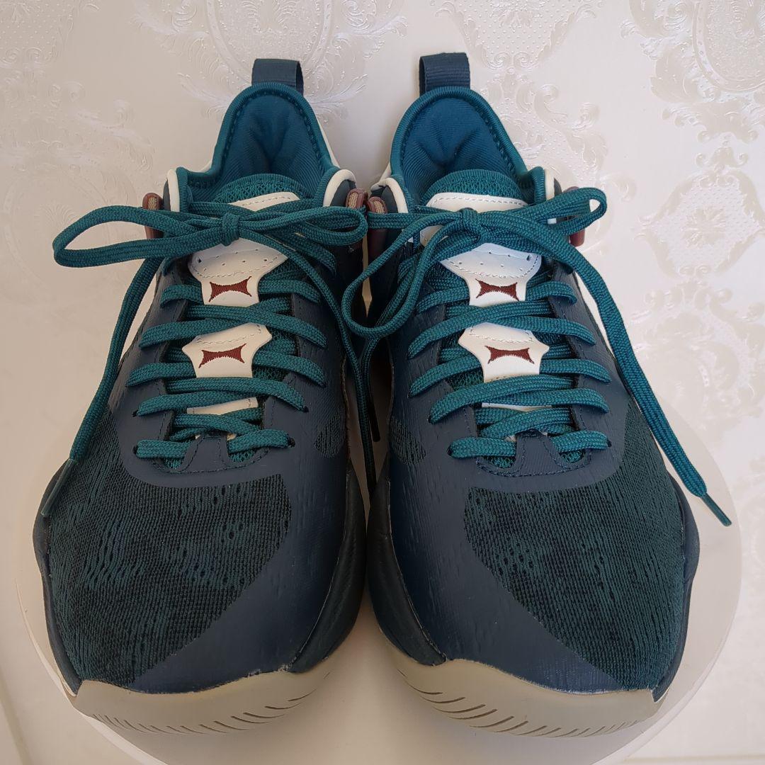 RS様極美品アシックスASICS ノヴァサージNOVASURGE LOW 2