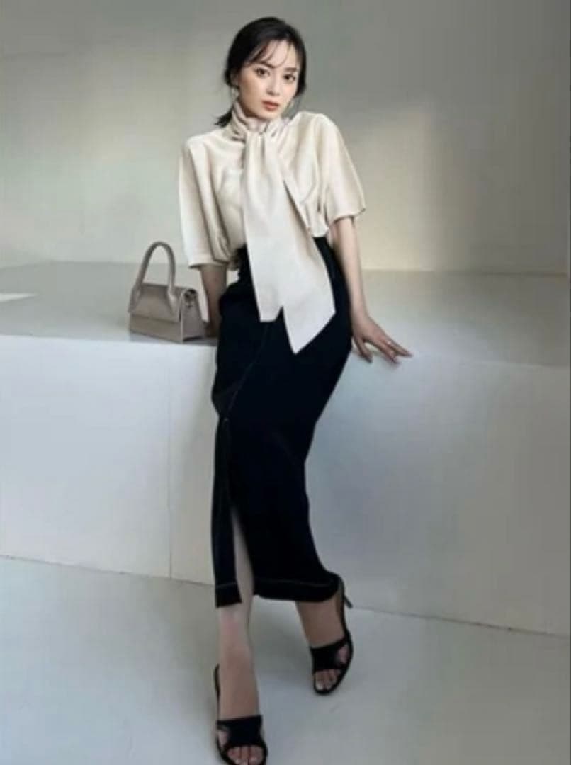 anuans シアーニットボウタイトップス ライトベージュ