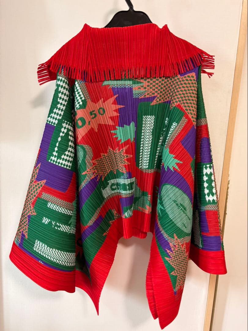 PLEATS PLEASE イッセイミヤケ ポンチョ