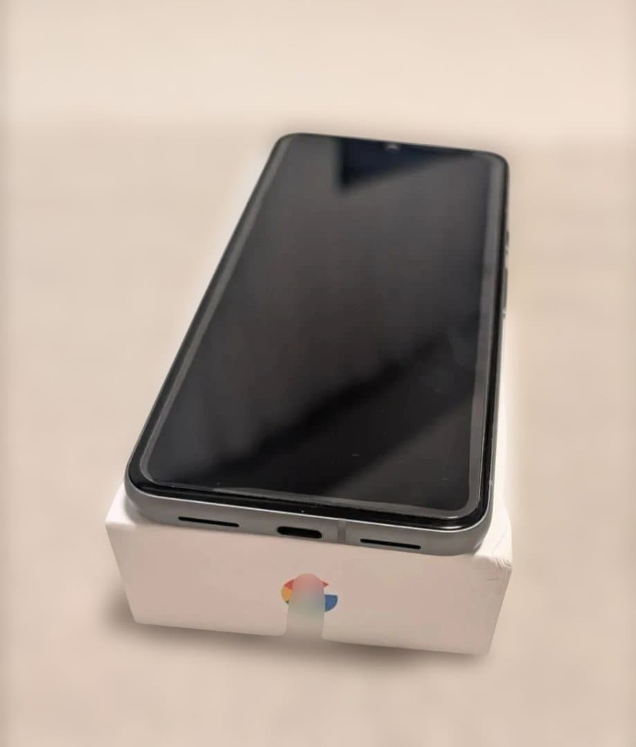 超美品Google Pixel 8 128GB Hazel おまけ新品ケースつき