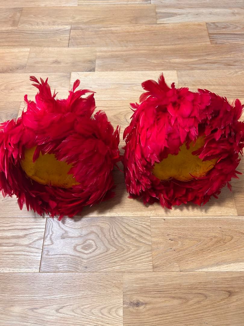 フラダンス レッド ウリウリ マラカス 赤 黄色 羽 一体型