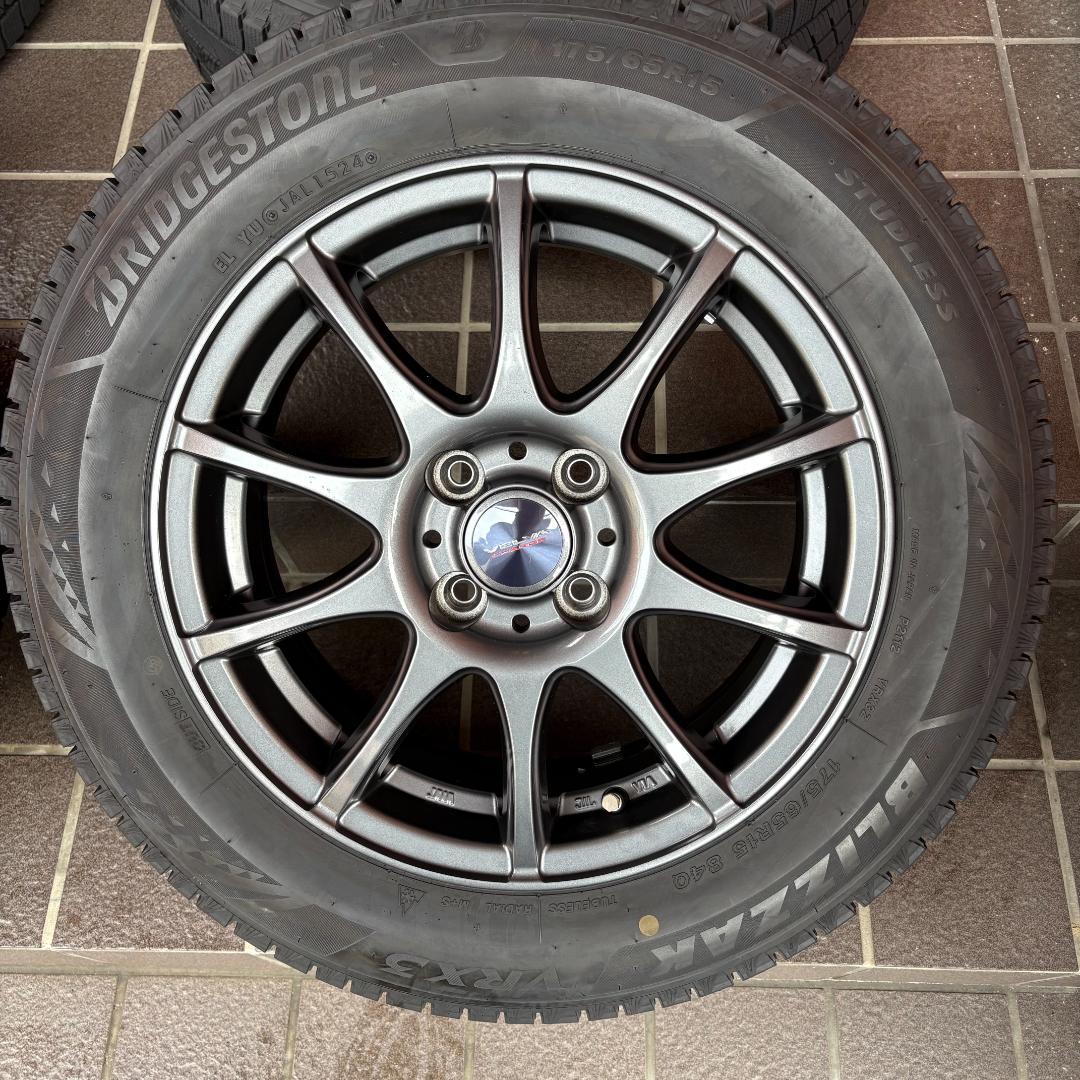 【年末年始セール】スタッドレス　vrx3　タイヤ・ホイール４本セット