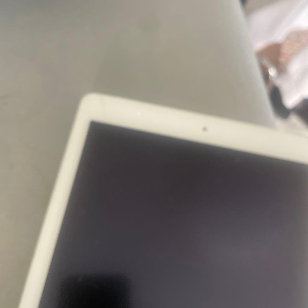 Apple iPad AIR2 9.7インチWi-Fi Cellul 128GB