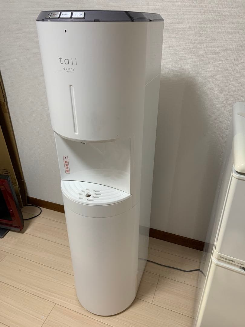 ウォーターサーバーエブリィフレシャス　トールBSS-311 交換カードリッジつき