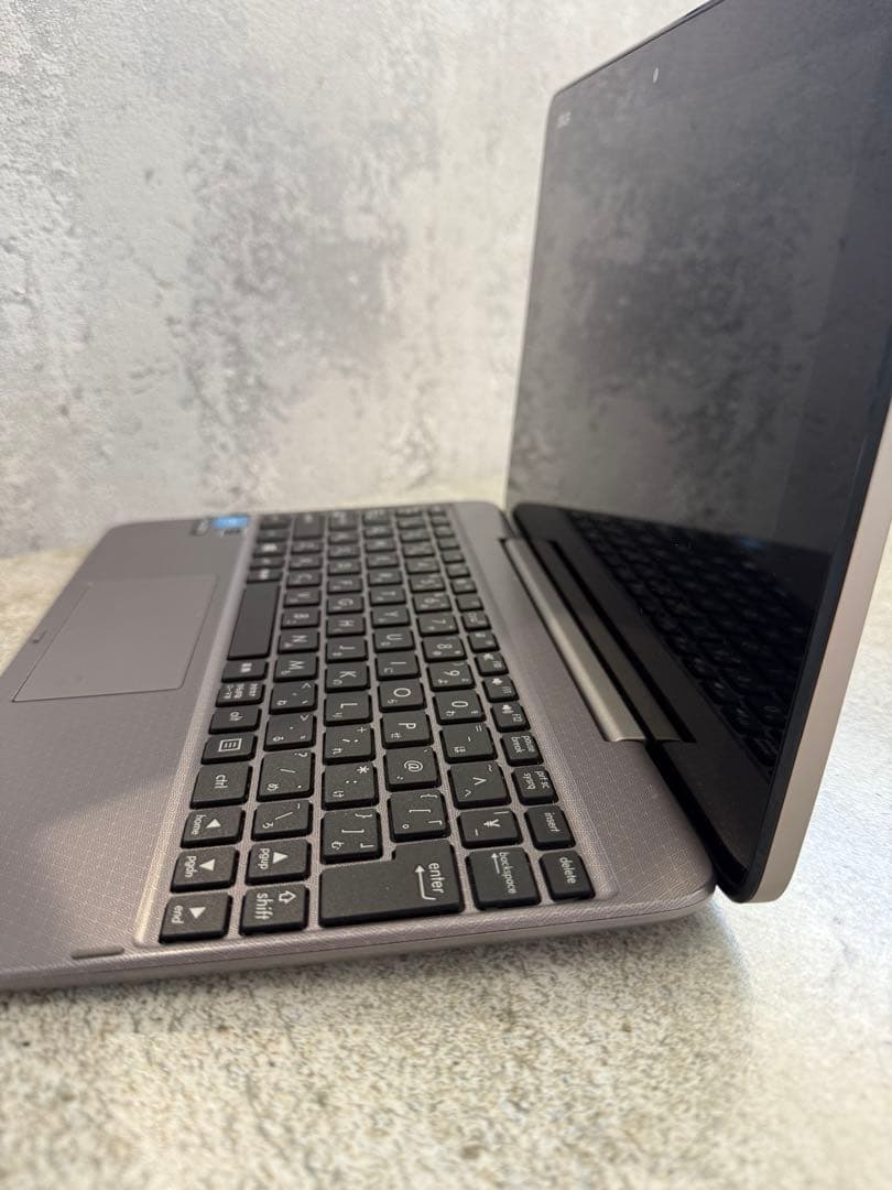 ノートパソコン　Windowsタブレット 10.1インチ