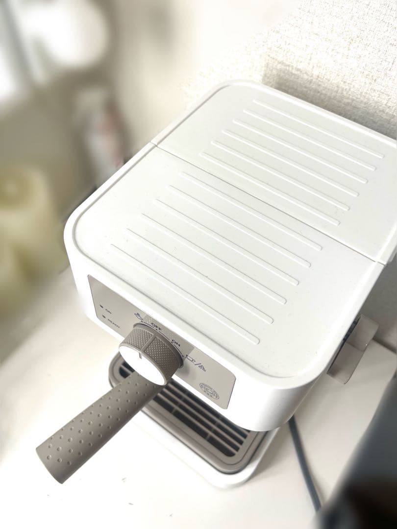 デロンギ　スティローザ エスプレッソマシン 新色