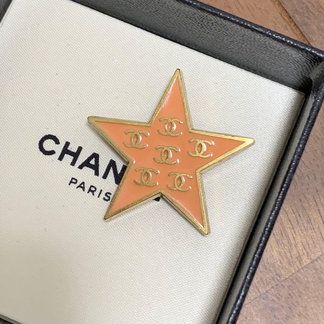 シャネル　CCロゴ　オレンジxゴールド　スターブローチ　星型ブローチ　ピンバッジ