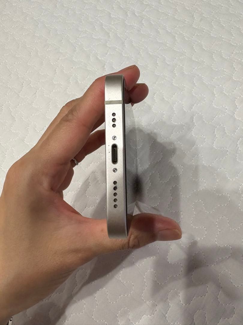 Apple iPhone 14 スターライト 本体 充電ケーブル付き