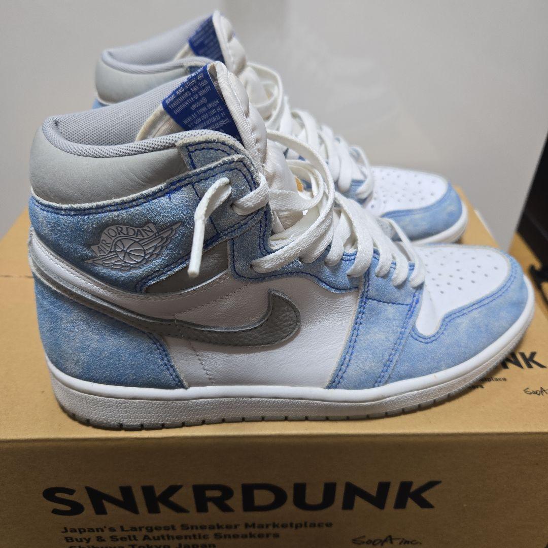 NIKE AIR エアジョーダン １ ハイパーロイヤル