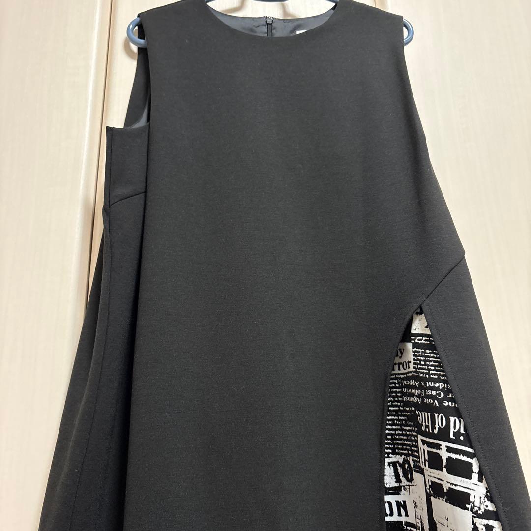 Eimee Law アシンメトリー ニュースペーパー柄ワンピース