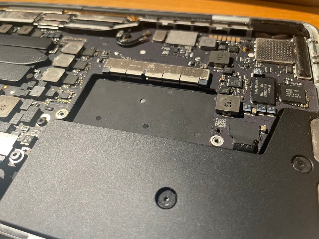 【ジャンク品】MacBook Pro 13インチ A1708 シルバー 本体のみ