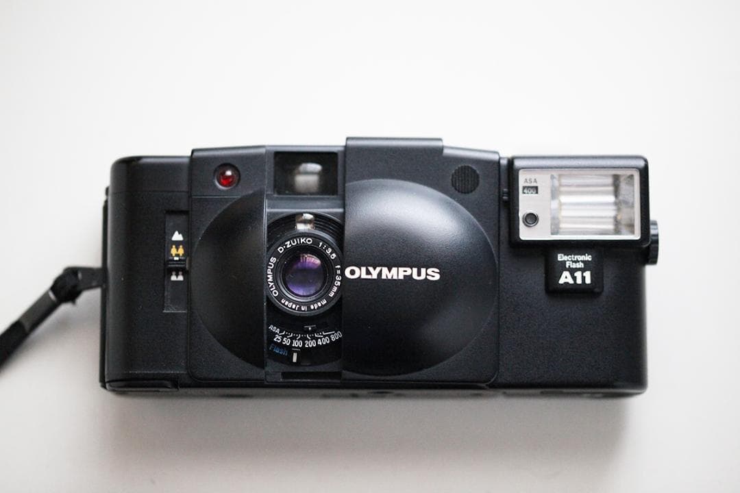 Olympus XA 2　フィルムカメラ 　Q627