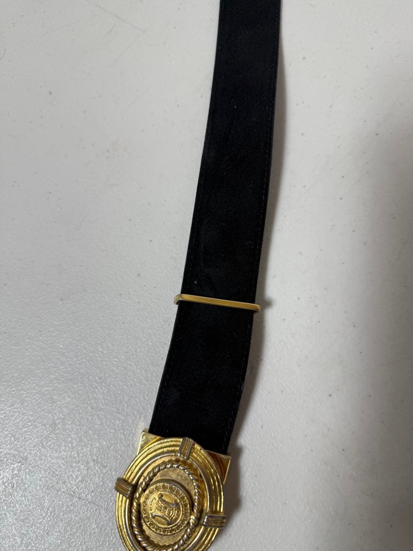 セリーヌ　スエード 黒ベルト 金色バックル　セリーヌ　CELNE
