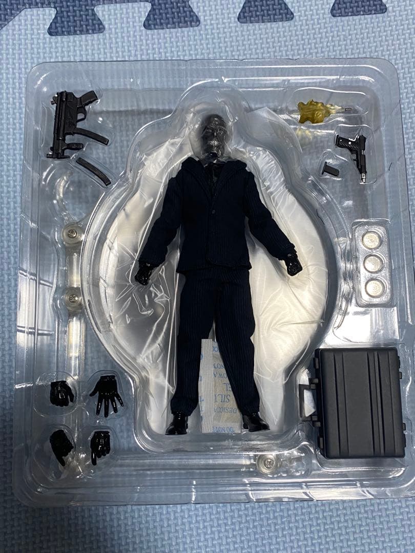 d*3様 mezco バットマン ブラックマスク