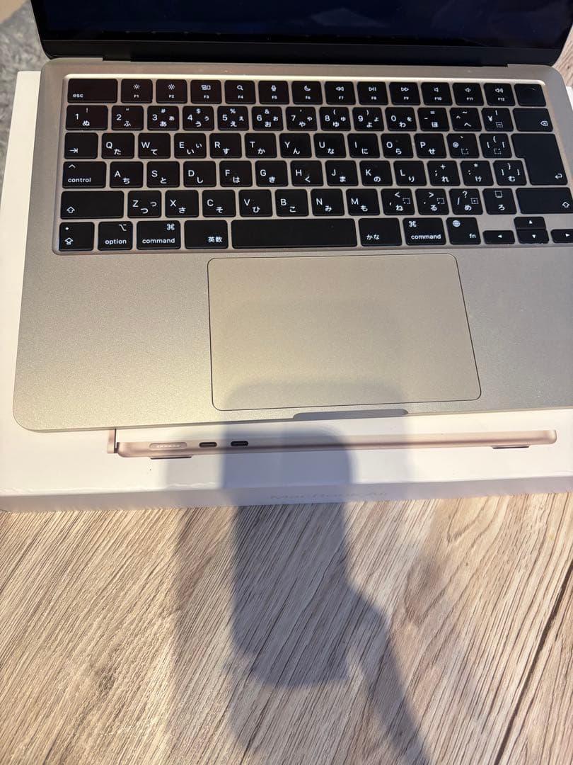 ＊a【美品】Apple MacBook Air (M2, 2022)