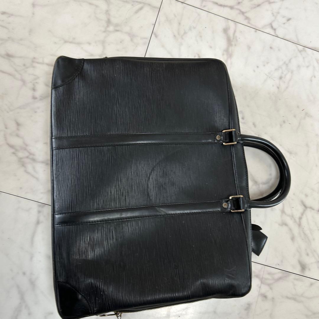 Louis Vuitton エピレザー ビジネスバッグ ブラック