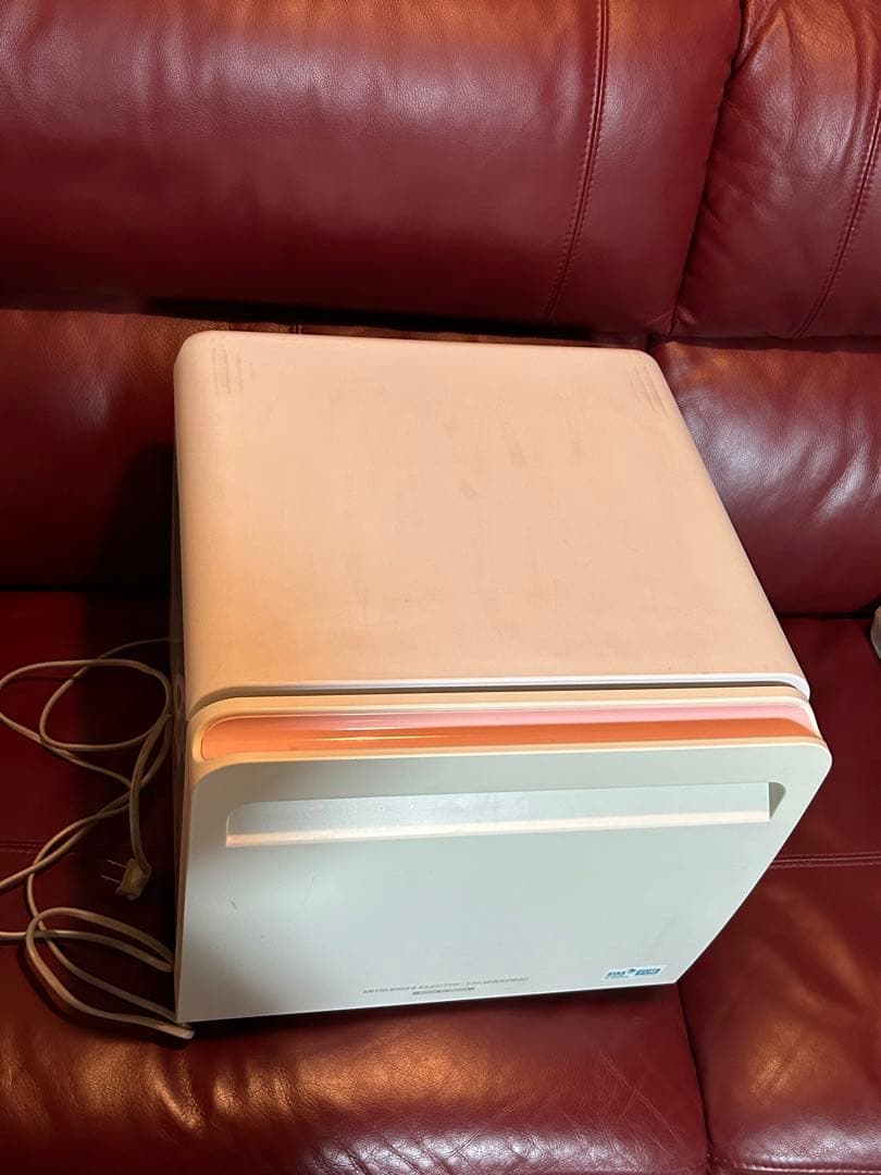 三菱 MITUBISHI ペルチェ方式 24L 冷蔵庫 RP-20A-P