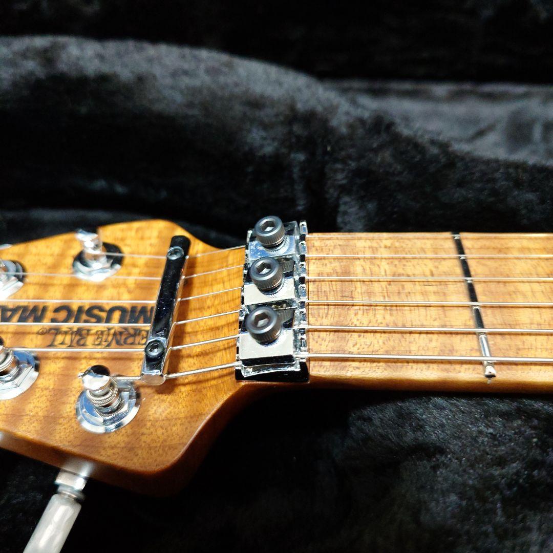 ギター MusicMan Axis Roasted Amber Quilt