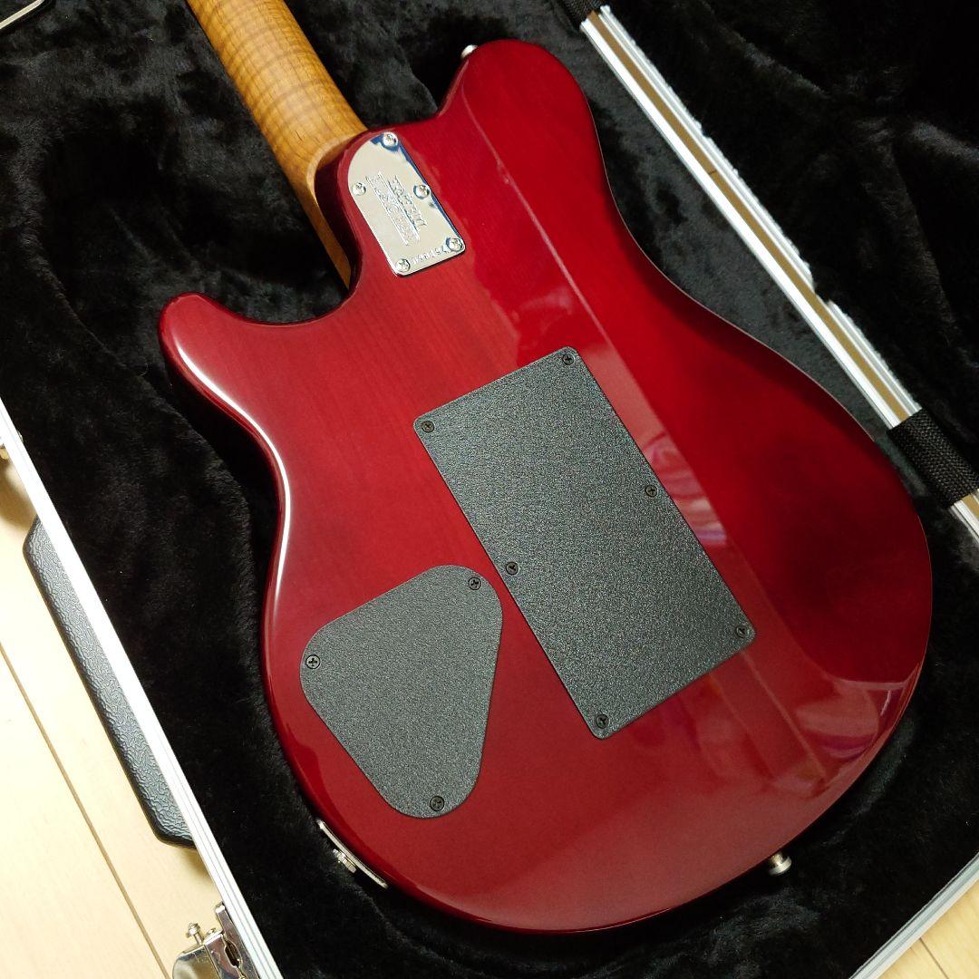 ギター MusicMan Axis Roasted Amber Quilt