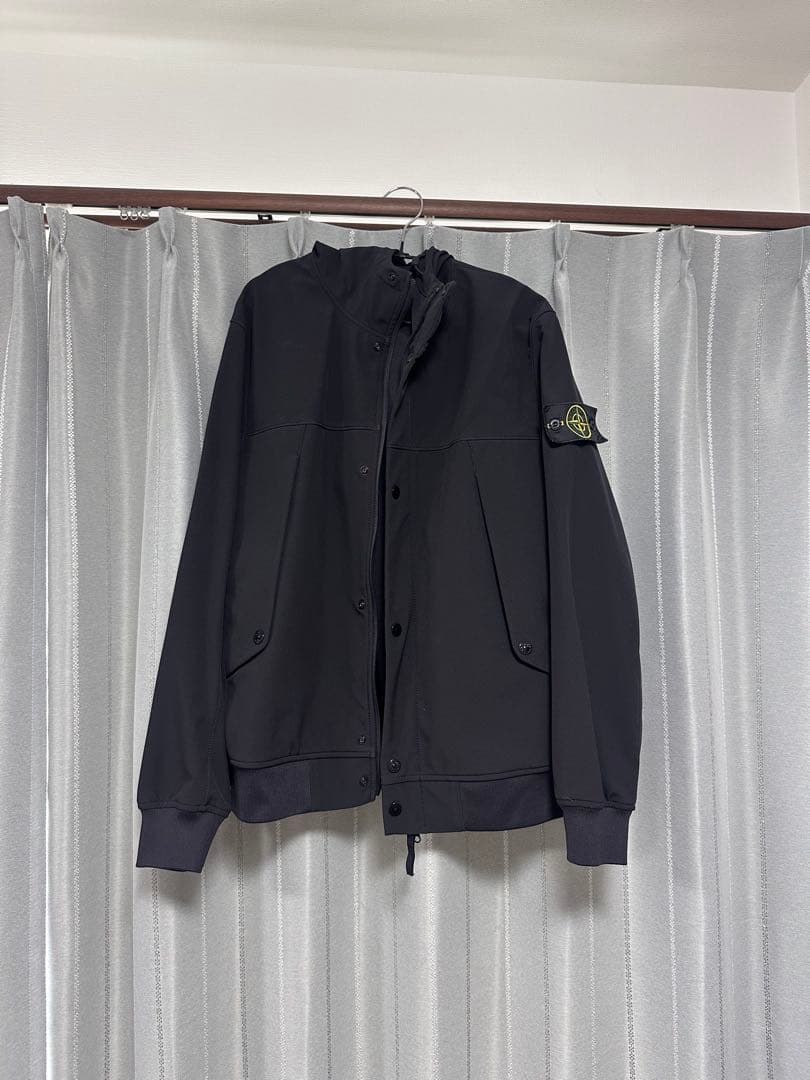 ストーンアイランド ブラック ナイロンジャケット