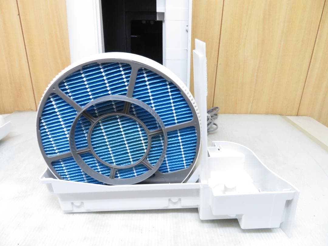 シャープ 2022年製 加湿空気清浄機 ～23畳 KC-R50-W