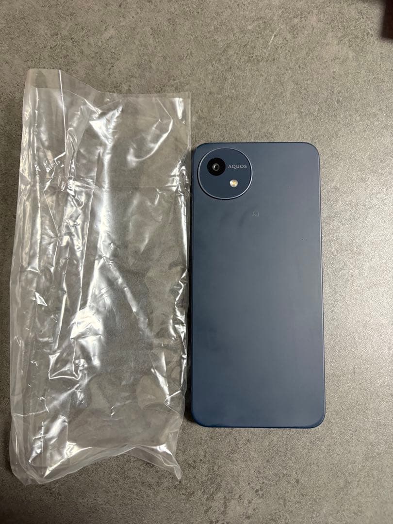 【未使用品】docomo AQUOS wish 4 ダークブルー 本体