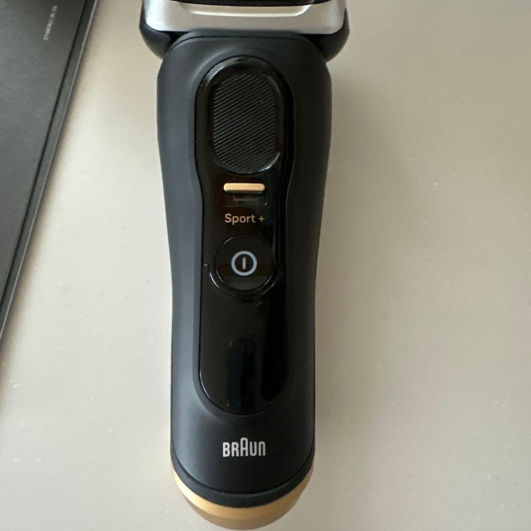 BRAUN Series 9 Sport+ メンズシェーバー　9350cc