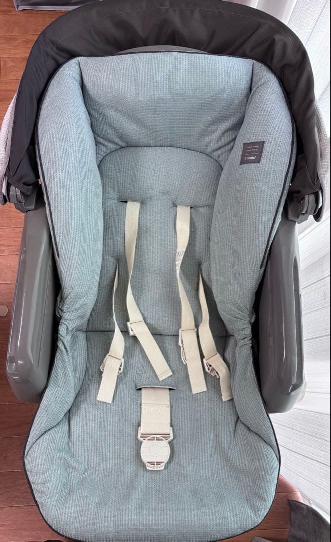 コンビ ネムリラ オートスウィング BEDi