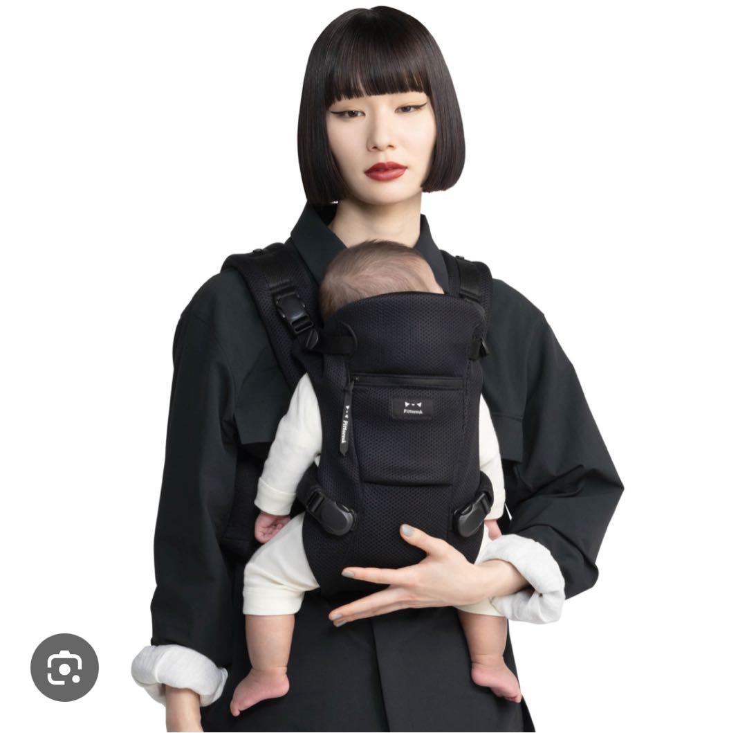 ピトレスク ベビーキャリア ファースト　ブラック　 抱っこ紐