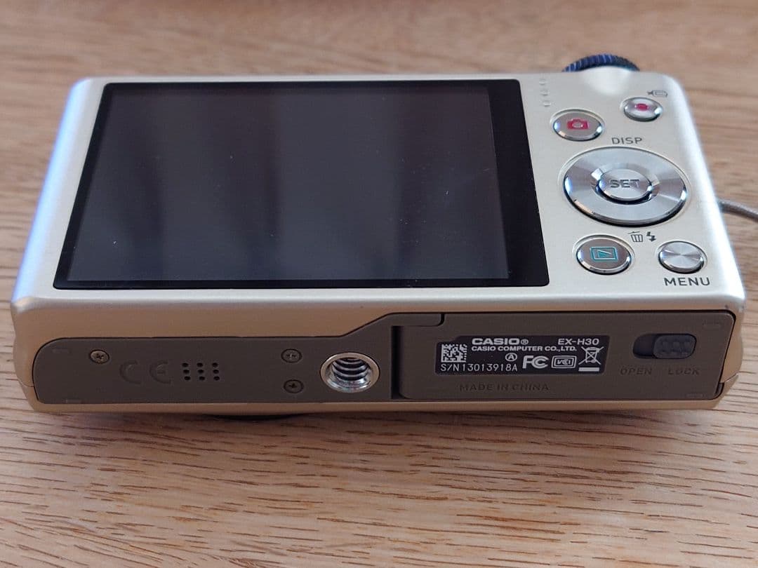 l**様 CASIO EXILIM デジカメ★EX-H30 カシオ エクシリム