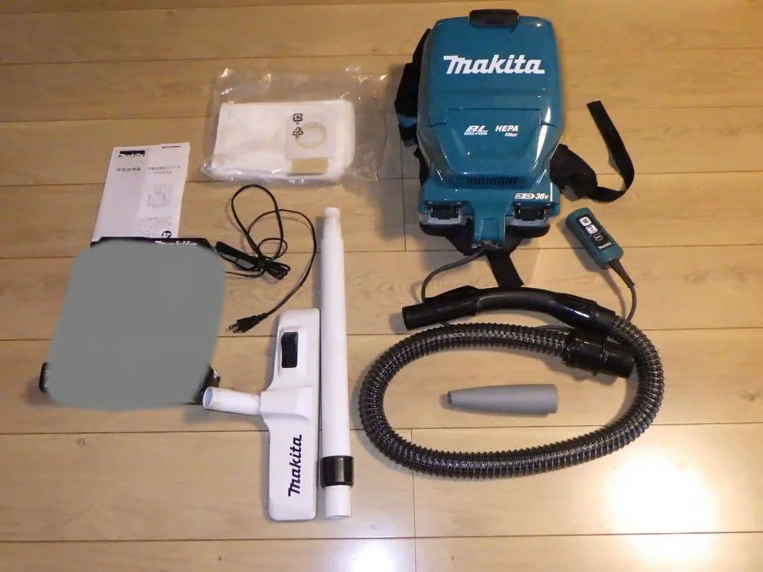 【中古品】マキタ 充電式掃除機 VC261DZ（本体のみ）