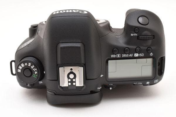 【美品】キャノン Canon EOS 7D Mark II ボディ 一眼レフ