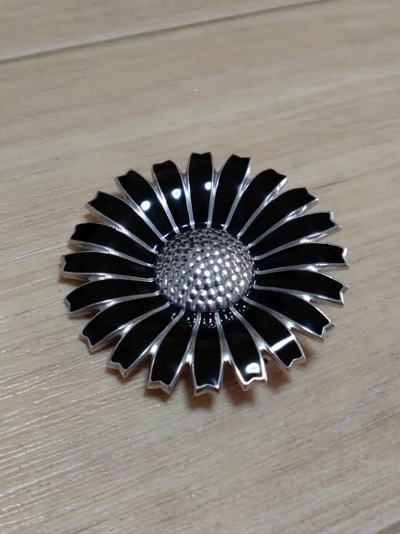   ジョージジェンセン デイジー ブローチ 925S