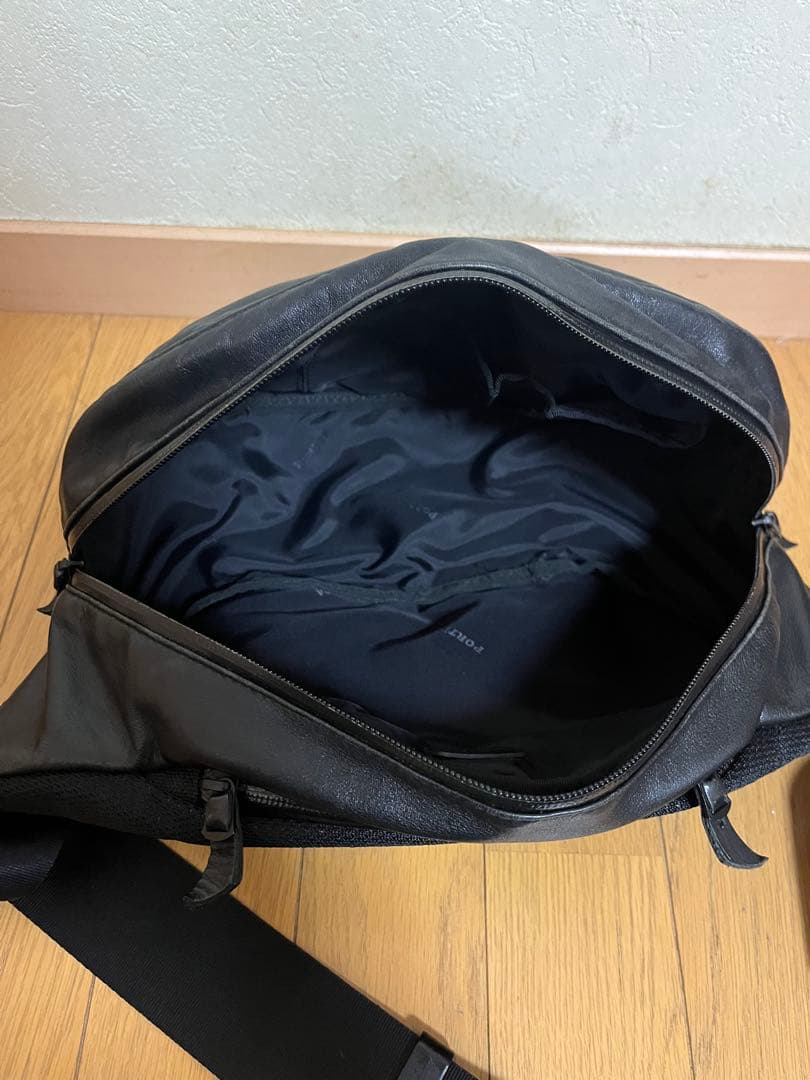 ポーター ズーム ウエストポーチ　ボディバッグ　 レザー ブラック