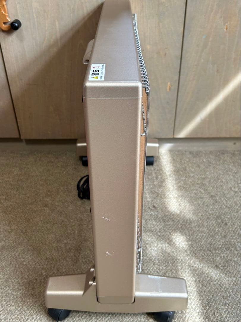 サンルミエ 遠赤外線暖房器 Cute E800LS