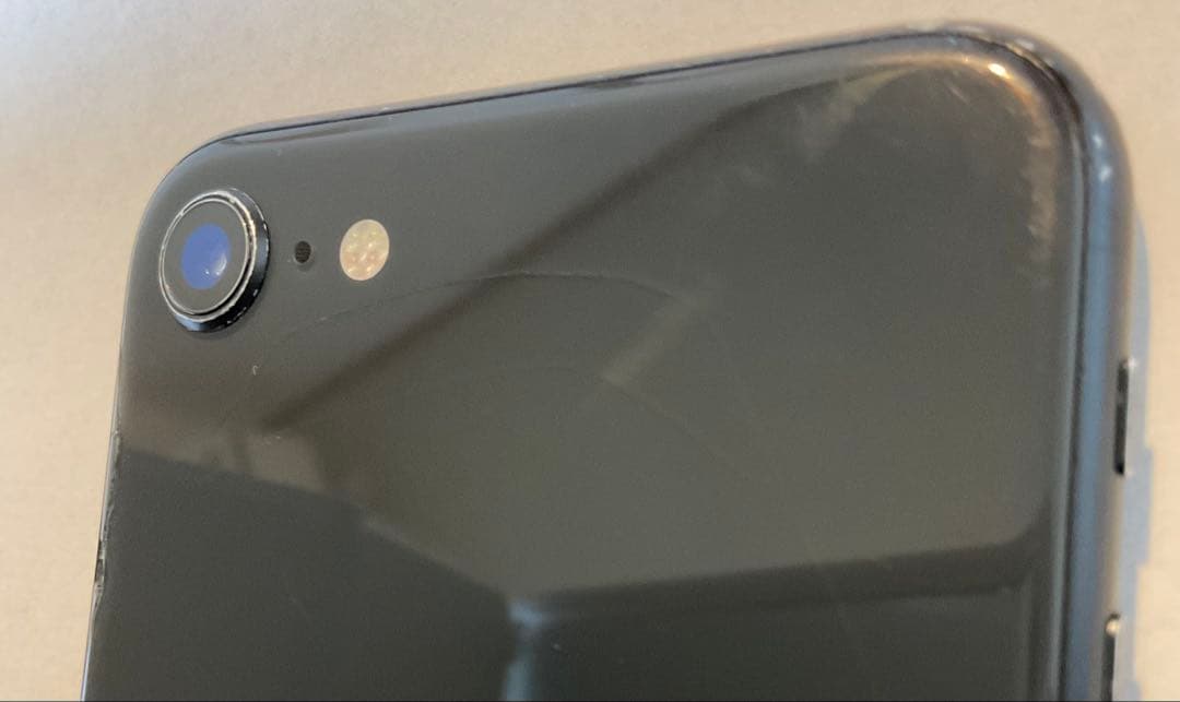 iPhoneSE（第2世代）128GB ブラック　SIMフリー