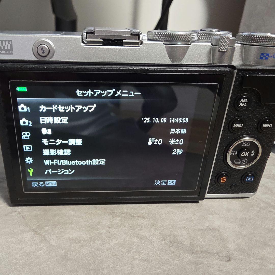 OLYMPUS PEN E-P7 Lumix12-32セット