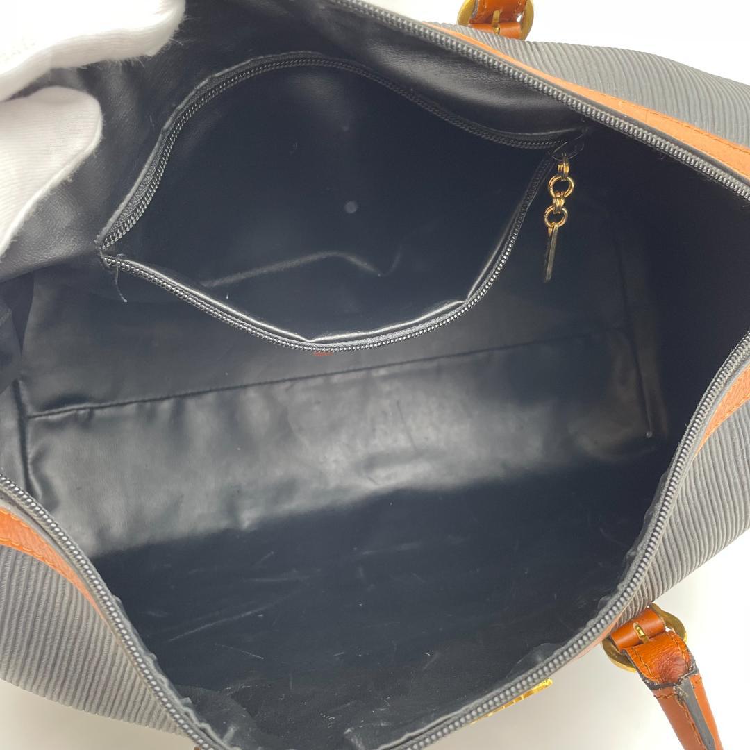 サルバトーレ　フェラガモ　レザー　ミニボストンバッグ　ガンチーニ　レザー