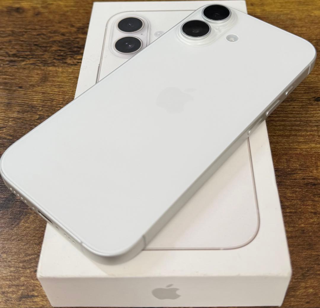 Apple iPhone17 ホワイト 512GB SIMフリー 本体 1回使用