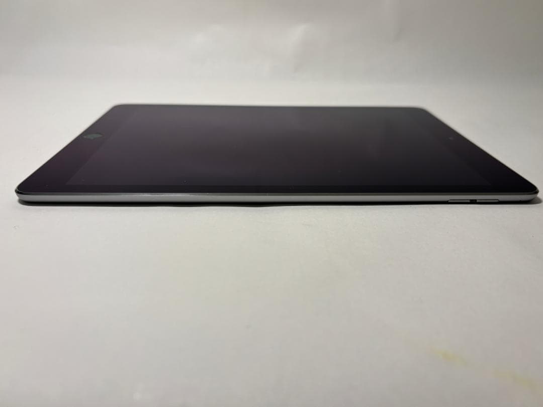 iPad Air2 64GB A1566 MGKL2J/A キーボード付