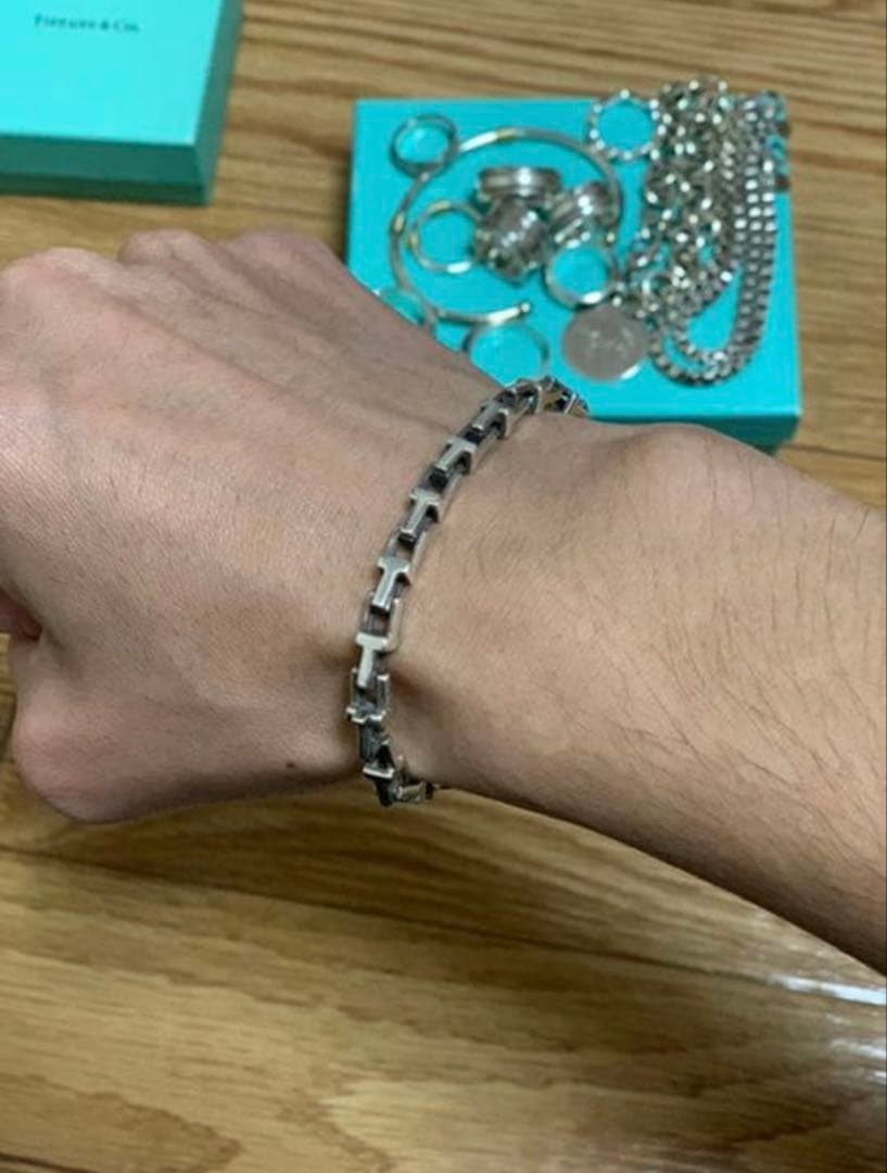 Tiffany Tナローブレスレット