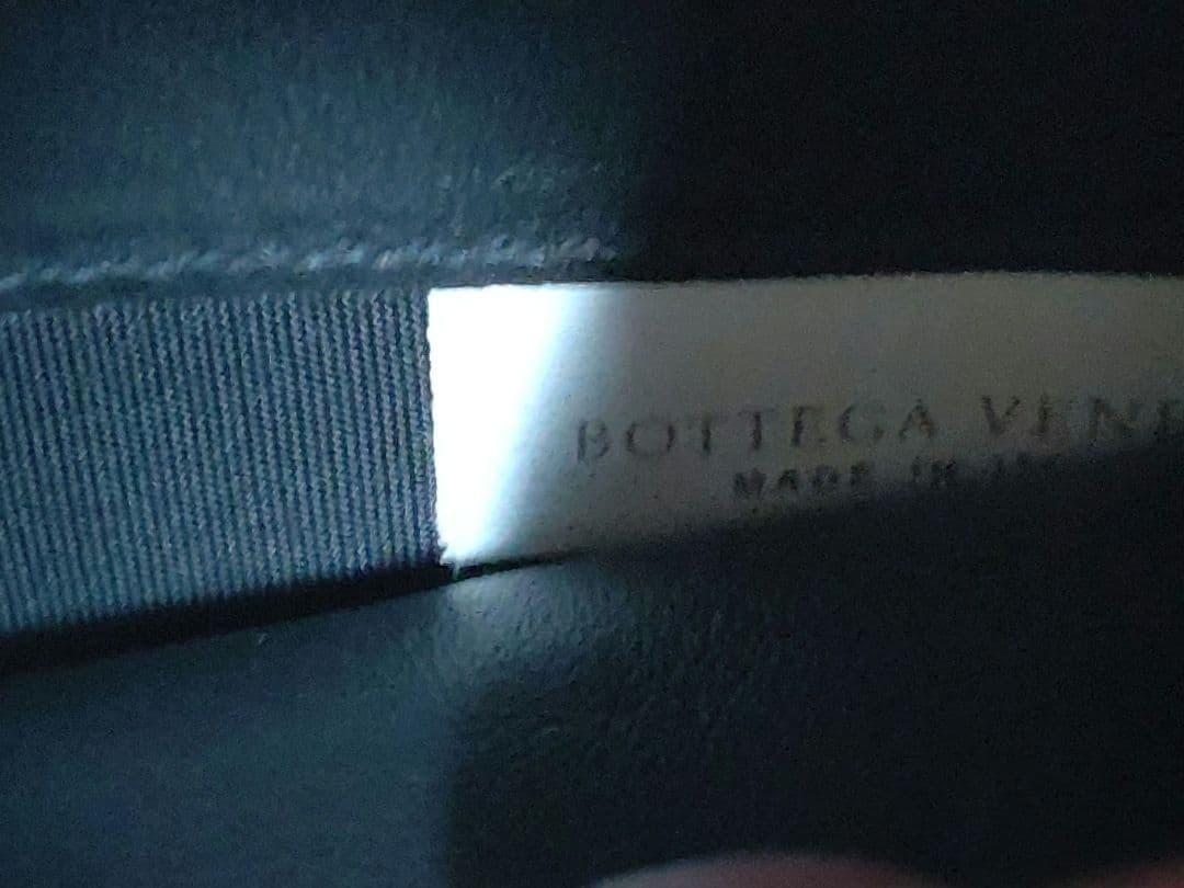 ボッテガヴェネタ　長財布